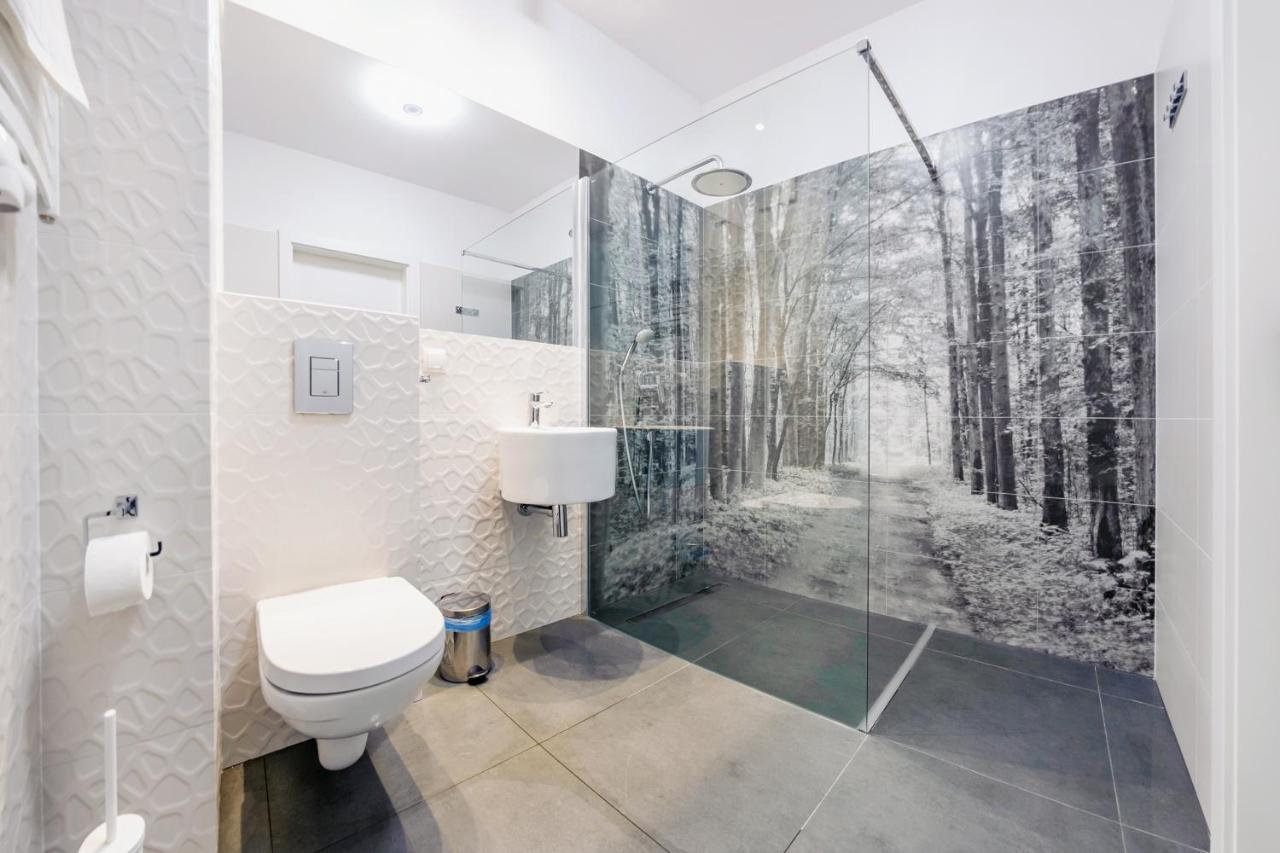 Luxury Long Island Suite Danzica Esterno foto