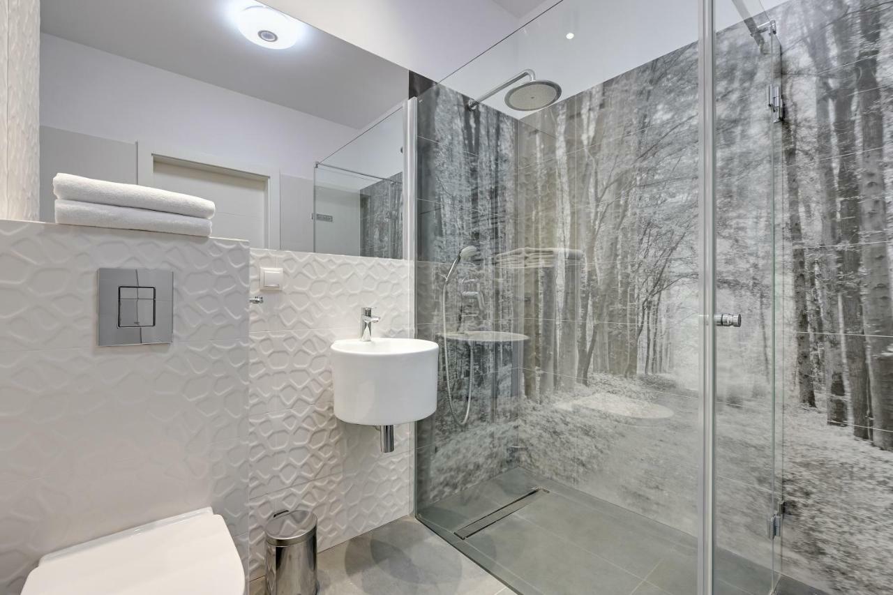 Luxury Long Island Suite Danzica Esterno foto