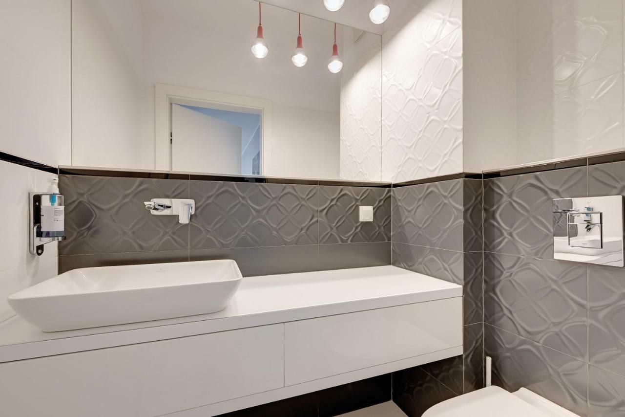 Luxury Long Island Suite Danzica Esterno foto